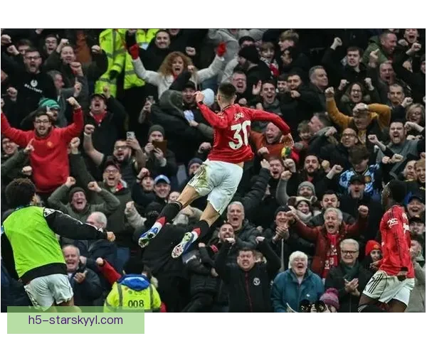 输曼联后嘘声四起放下争冠或破局