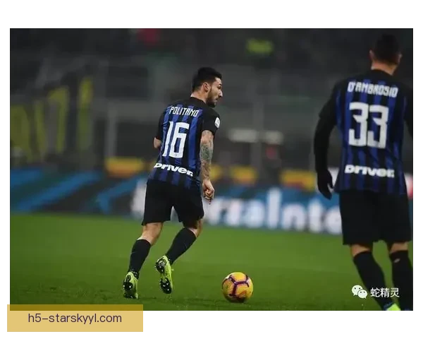 闹转会风波罗马尼奥利现身看台