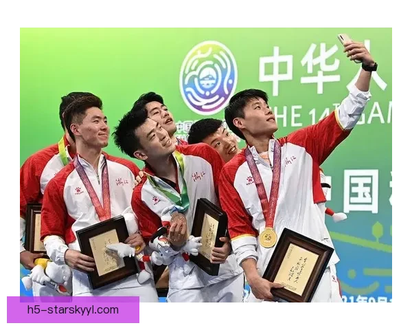 王昶郑思维合唱《告白气球》 网民：要唱功有球技